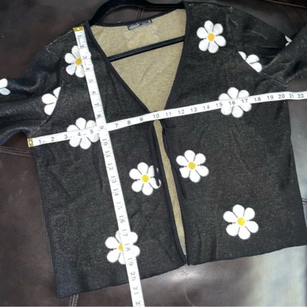 Nikki daisy sweater cropped tie front Cottage core Cardigan sz X-Large sweater - Picture 6 of 7
